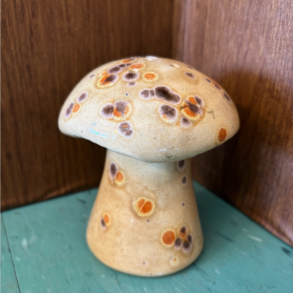 Large Arnels mushroom shakers drip glaze pottery beige brown orange speckled